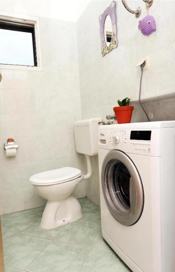 Vacation House Lavanda New! Heated Pool Zadvarje 外观 照片